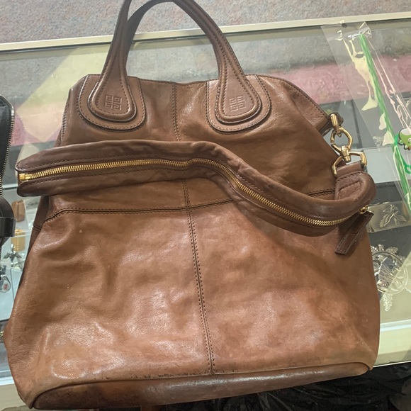 Givenchy Handbags - Givenchy Purse